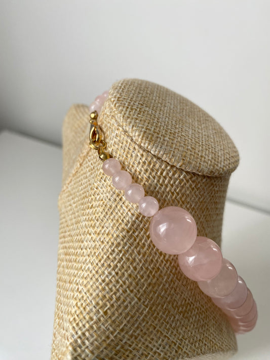 Aureline Rosé – Rosenquarz Set (Halskette & Armband)